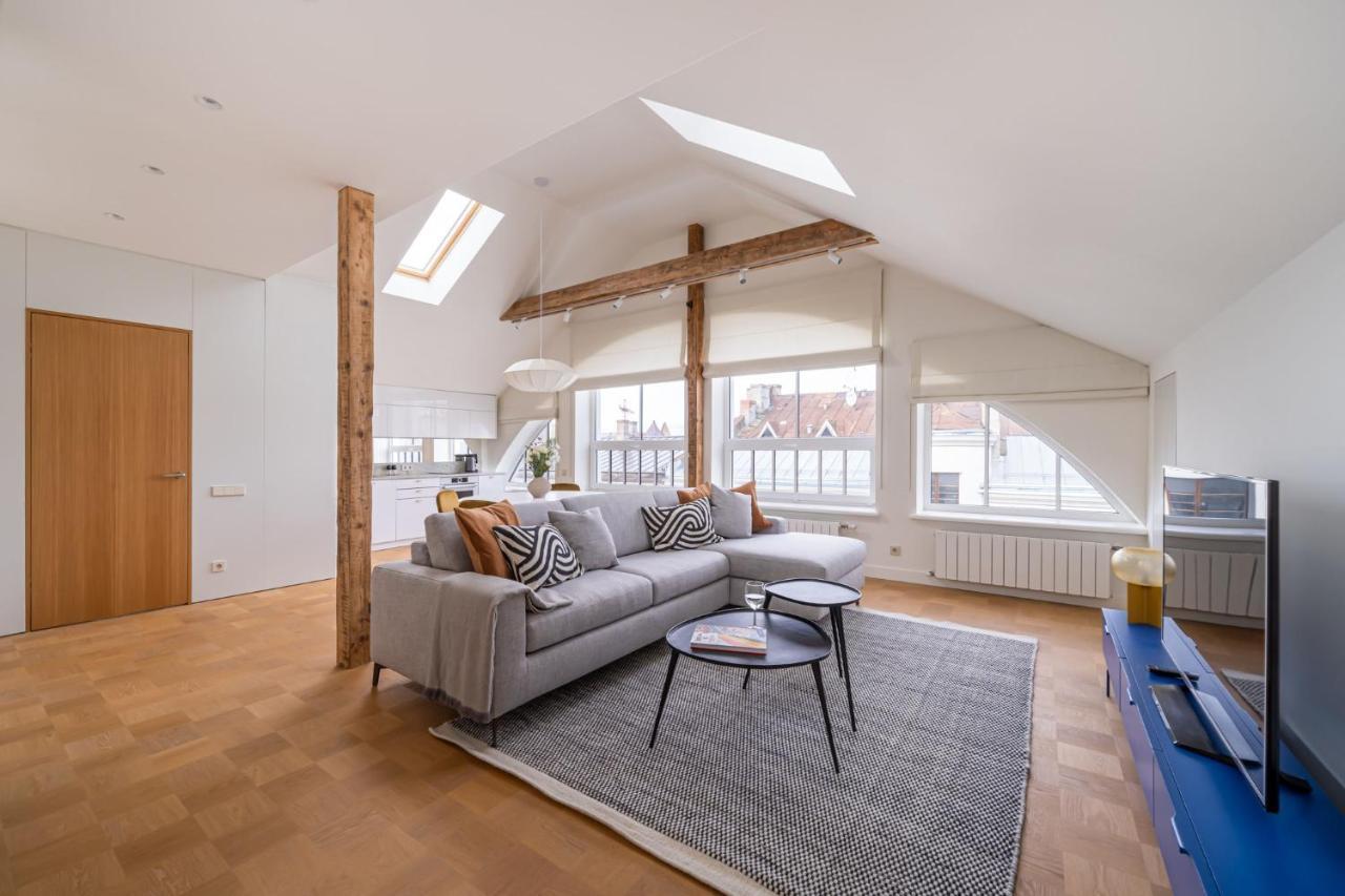 Bright Designer Apartment In City Centre Riga Exterior foto